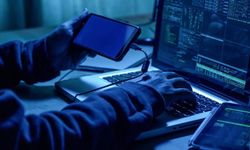 İranlı grup İsrail'i hackledi: Eski Genelkurmay Başkanı'nın gizli fotoğrafları ortaya çıktı