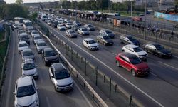 İstanbul'da haftanın ilk iş gününde trafik yoğunluğu yaşanıyor