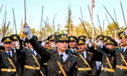 Bakan Tunç'tan teğmenlerin yemin törenine ilişkin açıklama