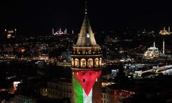 Galata Kulesi’ne Filistin Bayrağı yansıtıldı