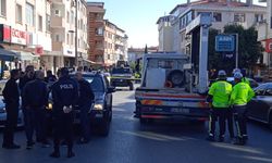 Üsküdar'da polise çekiçli saldırı: 1'i polis 3 yaralı