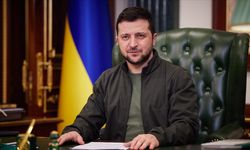 Zelenskiy, yabancıların subay olarak görev yapmasına izin veren yasayı onayladı