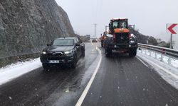 Artvin-Yusufeli yolunda ulaşım kontrollü sağlanıyor