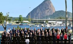 Cumhurbaşkanı Erdoğan, G20 liderleriyle aile fotoğrafı çekimine katıldı