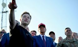 Trump, SpaceX'e ait Starship roketinin fırlatılmasını Musk'la izledi