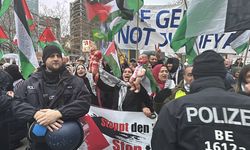 İsrail'in Gazze ve Lübnan'daki saldırıları Berlin'de protesto edildi