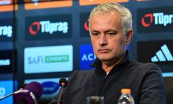 Mourinho'dan derbi sonrası çarpıcı açıklamalar: 'Bugün hak edenin kaybettiği bir maçtı'