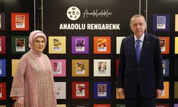 Cumhurbaşkanı Erdoğan, eşi ile sergi ziyaretinde bulundu