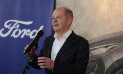 Almanya Başbakanı Scholz, Ford fabrikasını ziyaret etti