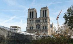 Fransa'da Notre Dame Katedrali yangından 5 yıl sonra kapılarını açtı