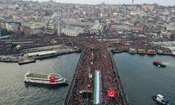 İsrail katliamına karşı Filistin'e destek yürüyüşü