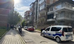 Evinde ölü bulundu