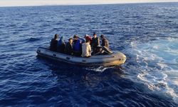 İzmir açıklarında 41 düzensiz göçmen yakalandı