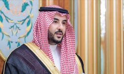 Suudi Arabistan Savunma Bakanı Bin Selman, Tahran'a gitti