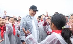 Xi Jinping'den çocuklara: Sosyalizmin taşıyıcısı ve kurucusu olun