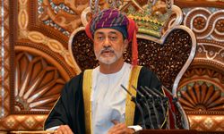 Umman Sultanı'ndan 52 yıl sonra Cezayir'e resmi ziyaret