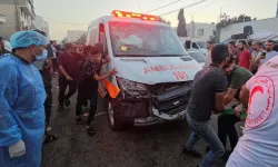 İsrail, Gazze-Avrupa Hastanesi'ni bombaladı; 6 kişi öldü, 40 kişi yaralandı