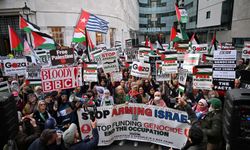 BBC'ye, yayınlarında İsrail'in Gazze soykırımını gizlediği gerekçesiyle protesto
