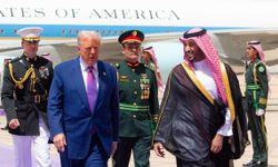 Trump, Suriye'ye yönelik yaptırımları kaldıracaklarını duyurdu