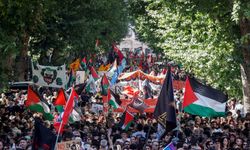 İtalya'da hükümetin güvenlik kararnamesi protesto edildi