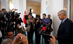 Eski TBMM Başkanı Arınç'tan, DEM Parti'ye taziye ziyareti