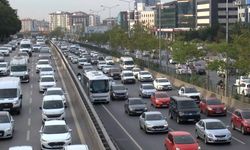 İstanbul'da haftanın ilk gününde trafik yoğunluğu yüzde 63