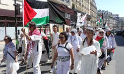 Paris'te Filistin'e destek gösterisi düzenlendi