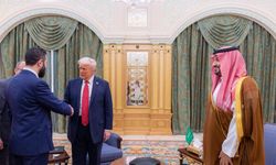 Trump ile Şera Riyad'da bir araya geldi