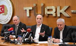 TÜRK-İŞ Genel Başkanı Ergün Atalay basın toplantısı düzenledi