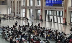 Çin'de 2024'te günlük ortalama 180 milyon kişi bölgeler arasında seyahat etti