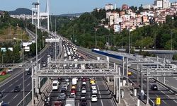 İstanbul'un çıkış noktalarında bayram tatili nedeniyle trafik yoğunluğu