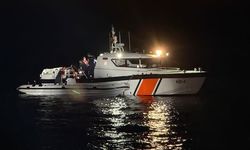 Çanakkale açıklarında 18 düzensiz göçmen yakalandı