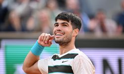 Fransa Açık'ta tarihi final: Alcaraz kazandı
