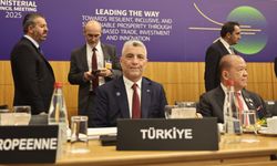 Bakan Bolat, Fransa'da temaslarını sürdürüyor