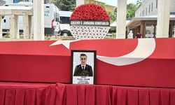 Uzman çavuş ve eşi trafik kazasında hayatını kaybetti