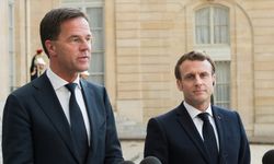 Macron ve NATO Genel Sekreteri Rusya-Ukrayna Savaşı'nı görüştü