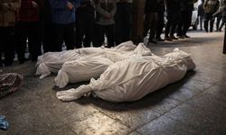 İspanyol edebiyatçılar ortak bildiriyle İsrail'in Gazze'deki katliamını kınadı