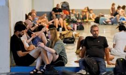 İran hipersonik füzelerle İsrail'i vurdu