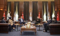 Siyasi partiler bugün bayramlaşacak