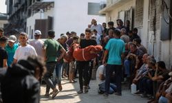 İsrail'den Gazze'de yardım bekleyenlere saldırı: Çok sayıda ölü var