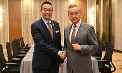 Wang Yi Taylandlı mevkidaşı ile bir araya geldi