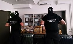 Diplomatik plakalı araçta 205 kilo kokain