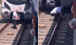 Marmaray'da fark edildi: Yavru kedi ölümden böyle kurtarıldı!