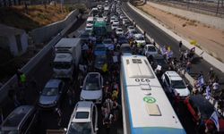 İsrailliler ateşkes talebiyle genel greve gitti