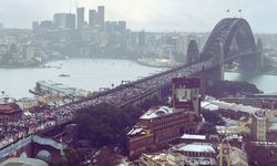 Sidney’de  Gazze için on binlerce kişi yürüdü
