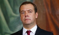 Medvedev: Dünya, Batı'nın kendi düzenini dayatmasından yoruldu