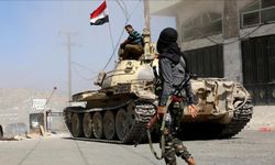 İsrail, Sana’yı vurdu! Husilerden hava savunma açıklaması