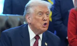 Trump, alıkoyduğu Venezuela petrolünü satabileceğini açıkladı