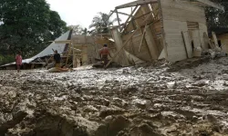 Endonezya’daki sel felaketinde ölü sayısı 1 030’a yükseldi