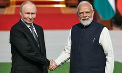 Putin ve Modi Yeni Delhi'de bir araya geldi